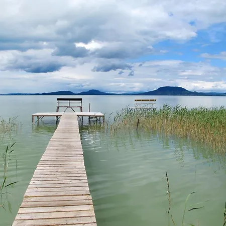 Hullam By Interhome Casa vacanze