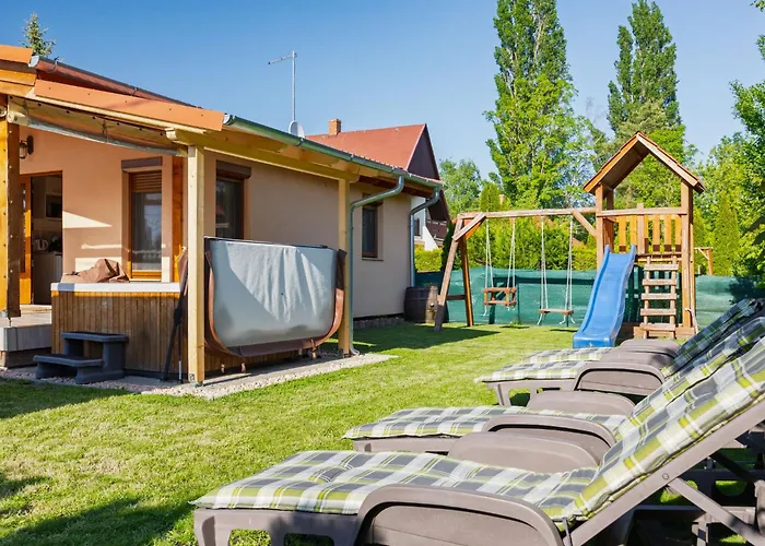 Hullam By Interhome
